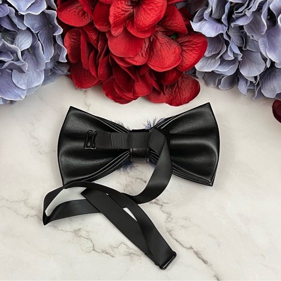 Handmade Green, Gold, and Black Dotted Feather Bow Tie Boutonnière Lapel Pin Set - Picture 6 of 12